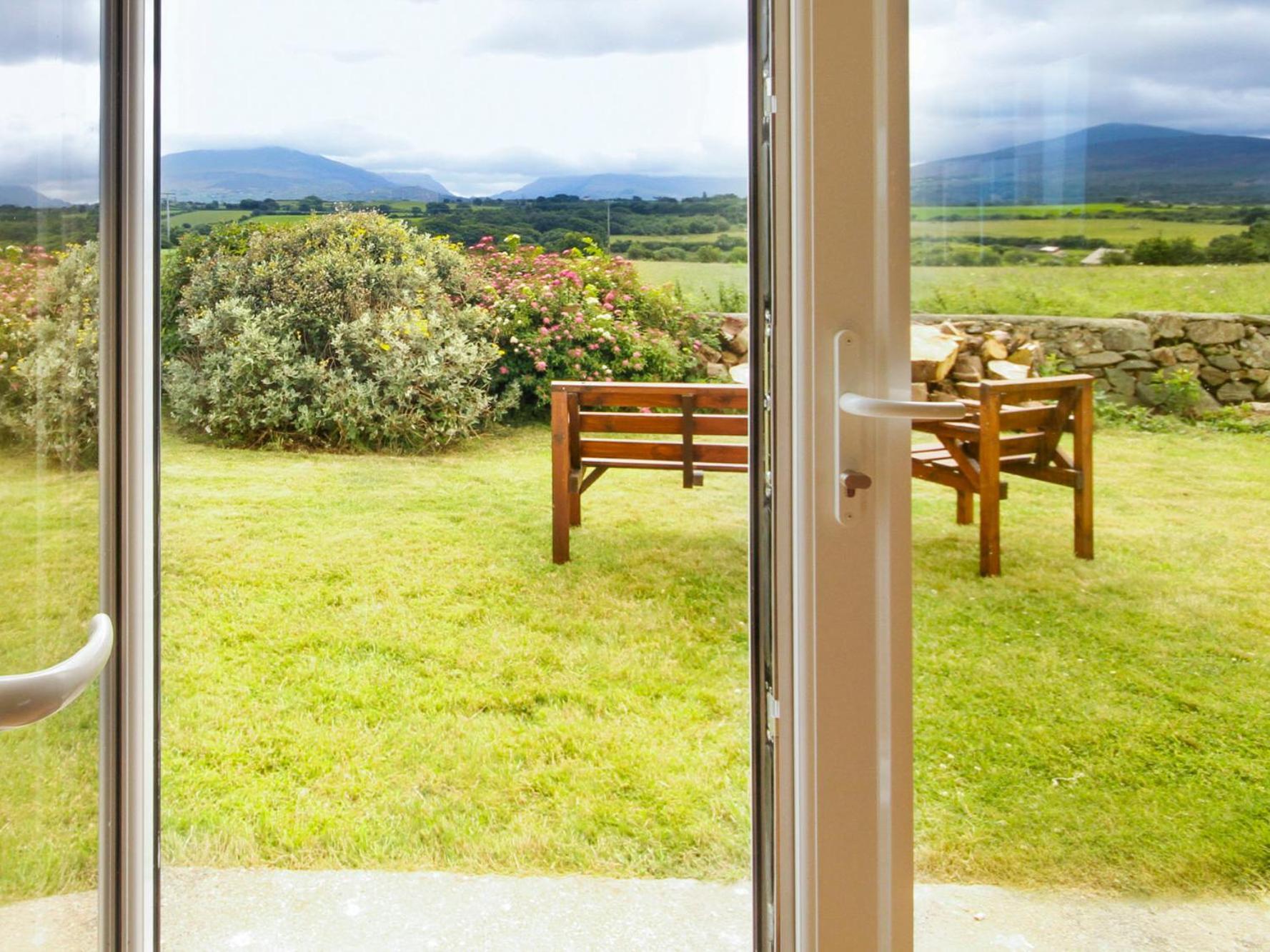 Coed Bolyn Lodge Llanddeiniolen Kültér fotó