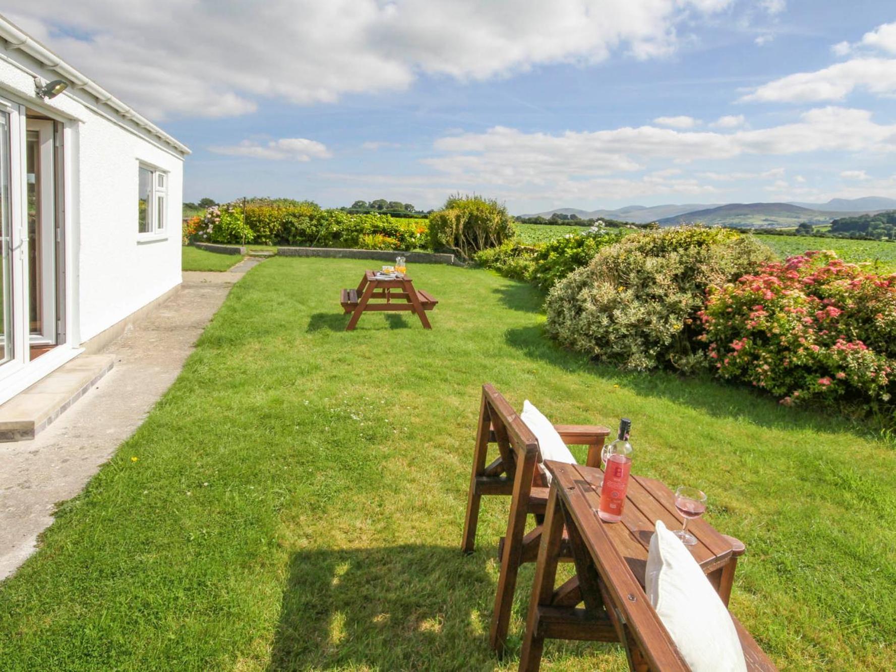 Coed Bolyn Lodge Llanddeiniolen Kültér fotó