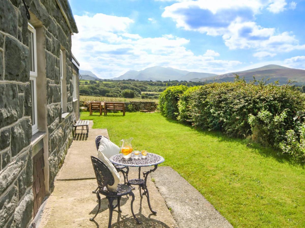Coed Bolyn Lodge Llanddeiniolen Kültér fotó